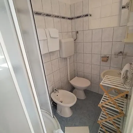 Lägenhet Rab-banjol Prva Padova,100m Do Plaze